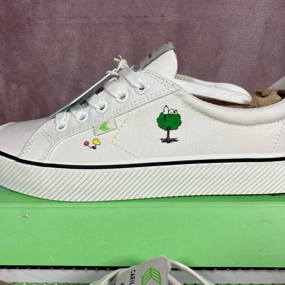 Cariuma Peanuts Collab Limited Edition Sneakers NIB